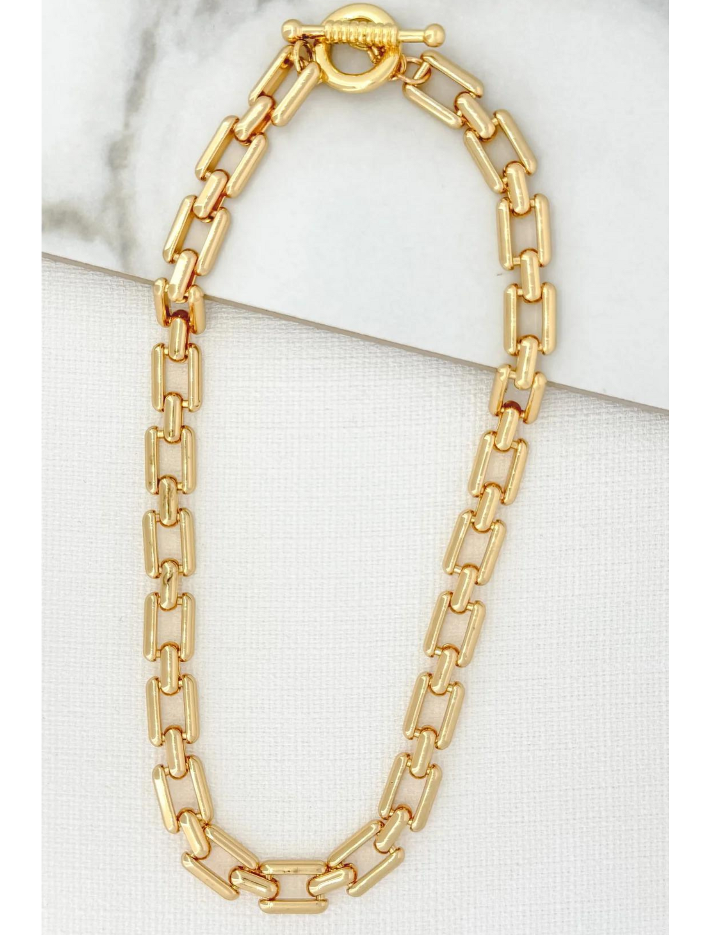 Envy short gold square link T-bar necklace