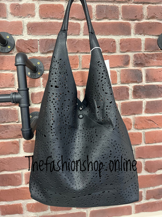 Savannah black shoulder bag