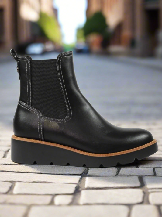 Lunar Taylor black wedge boot sizes 4-8