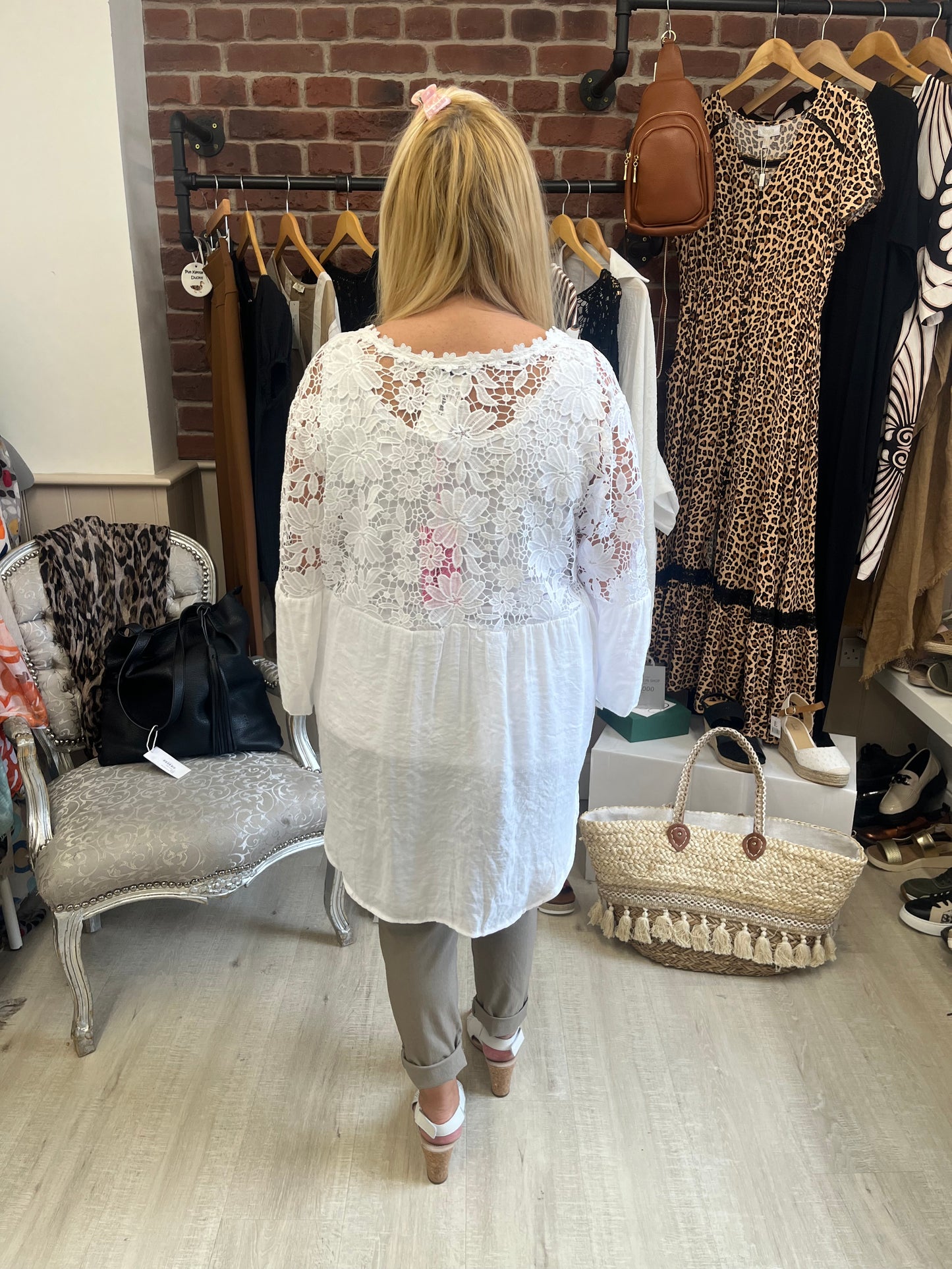 White lace back blouse 10-14