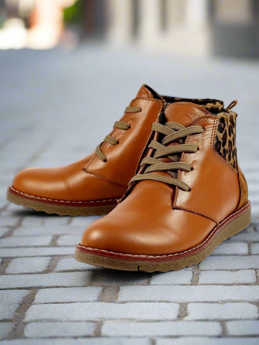 Lunar Portman Leather boot in Tan 4-8