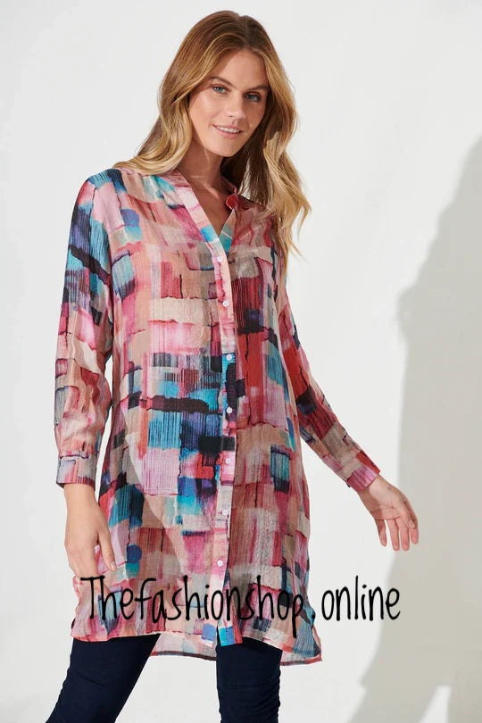 Stella Morgan multi print longline shirt sizes 8,10,12,14,16