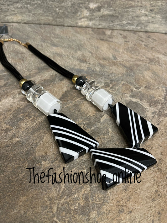 Sarah Tempest black and white resin necklace