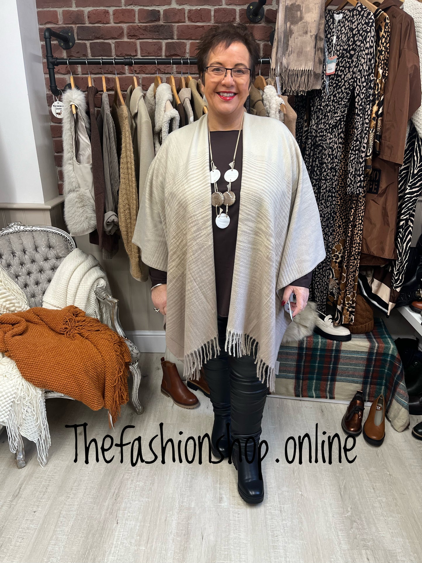 Sarah Tempest beige ombre cape - free size