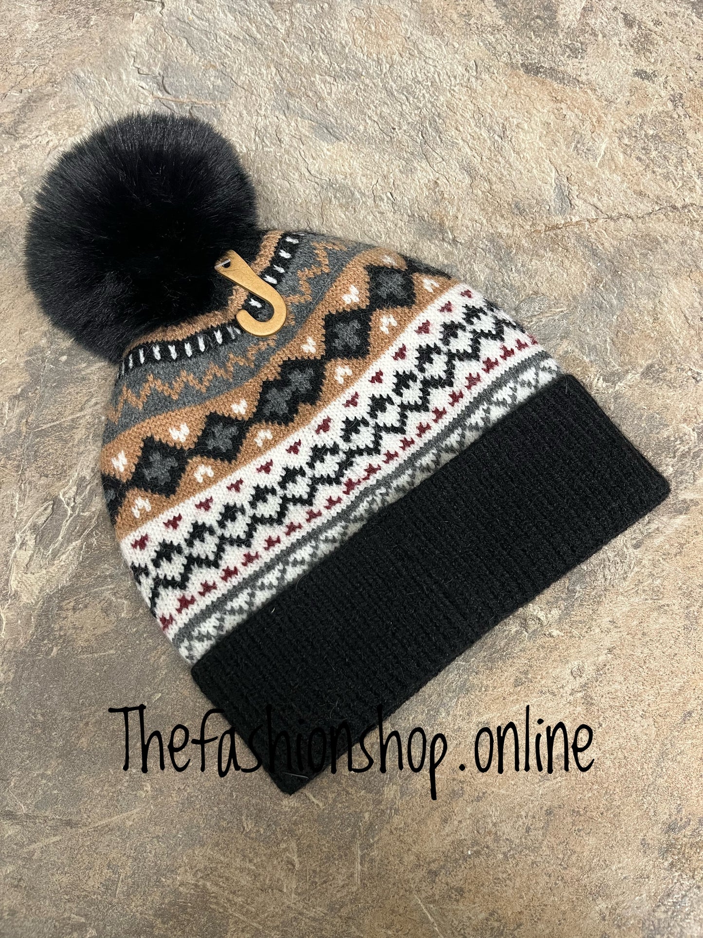 Black Nordic pompom hat