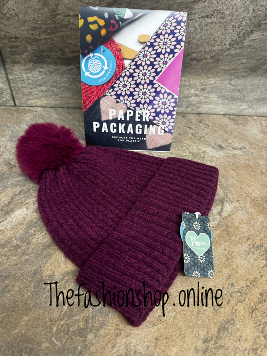 Pom berry yarn faux fur pompom hat