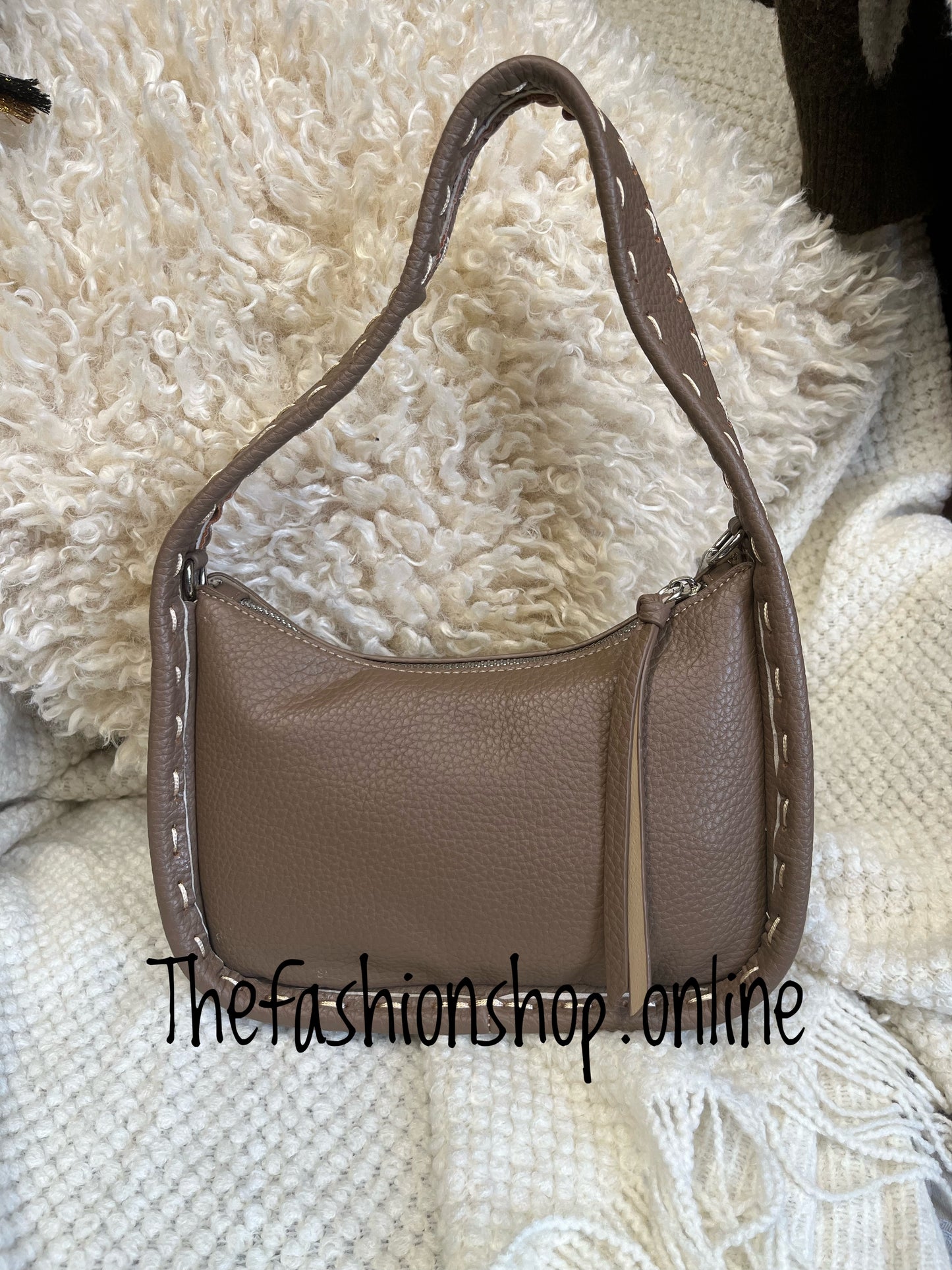 Small camel bag with stitch detail