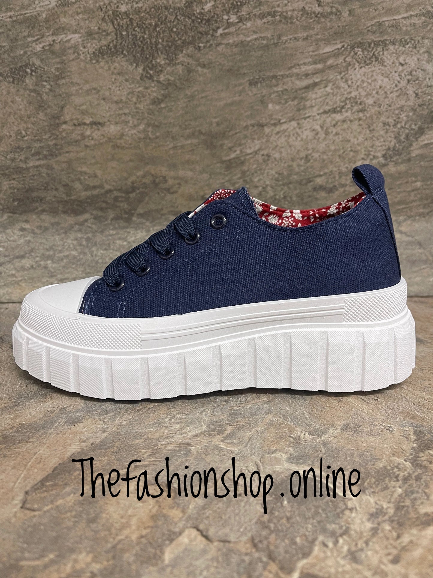 Navy chunky platform sole trainer 4-8