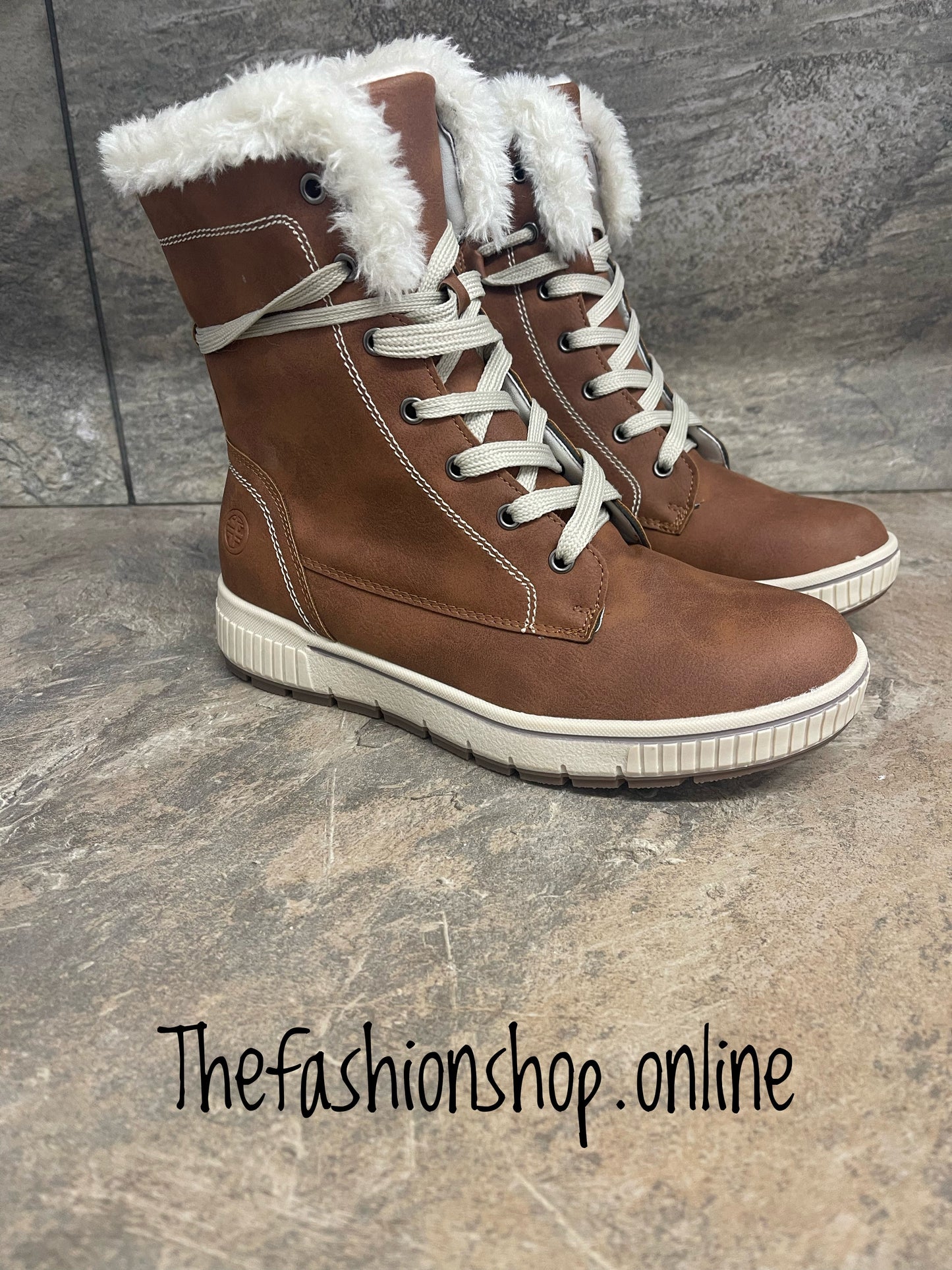 Camel high top winter boots 3-8