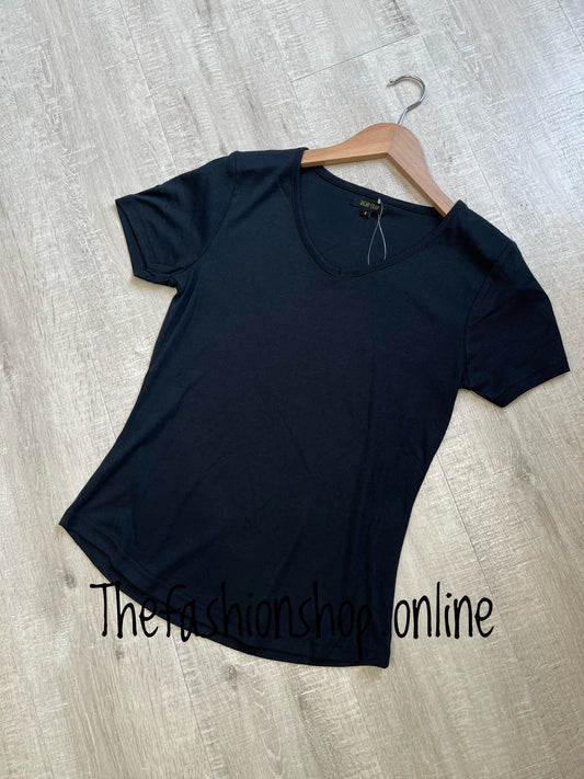 Black v neck cotton top sizes 8-20