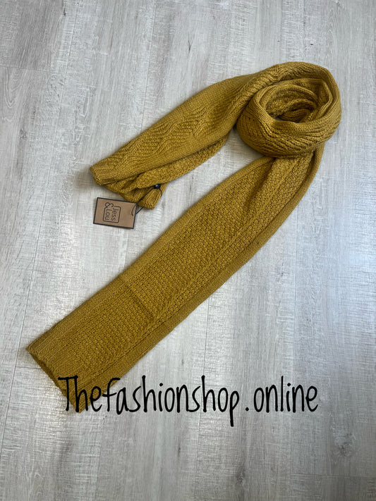 Mustard chunky knitted scarf