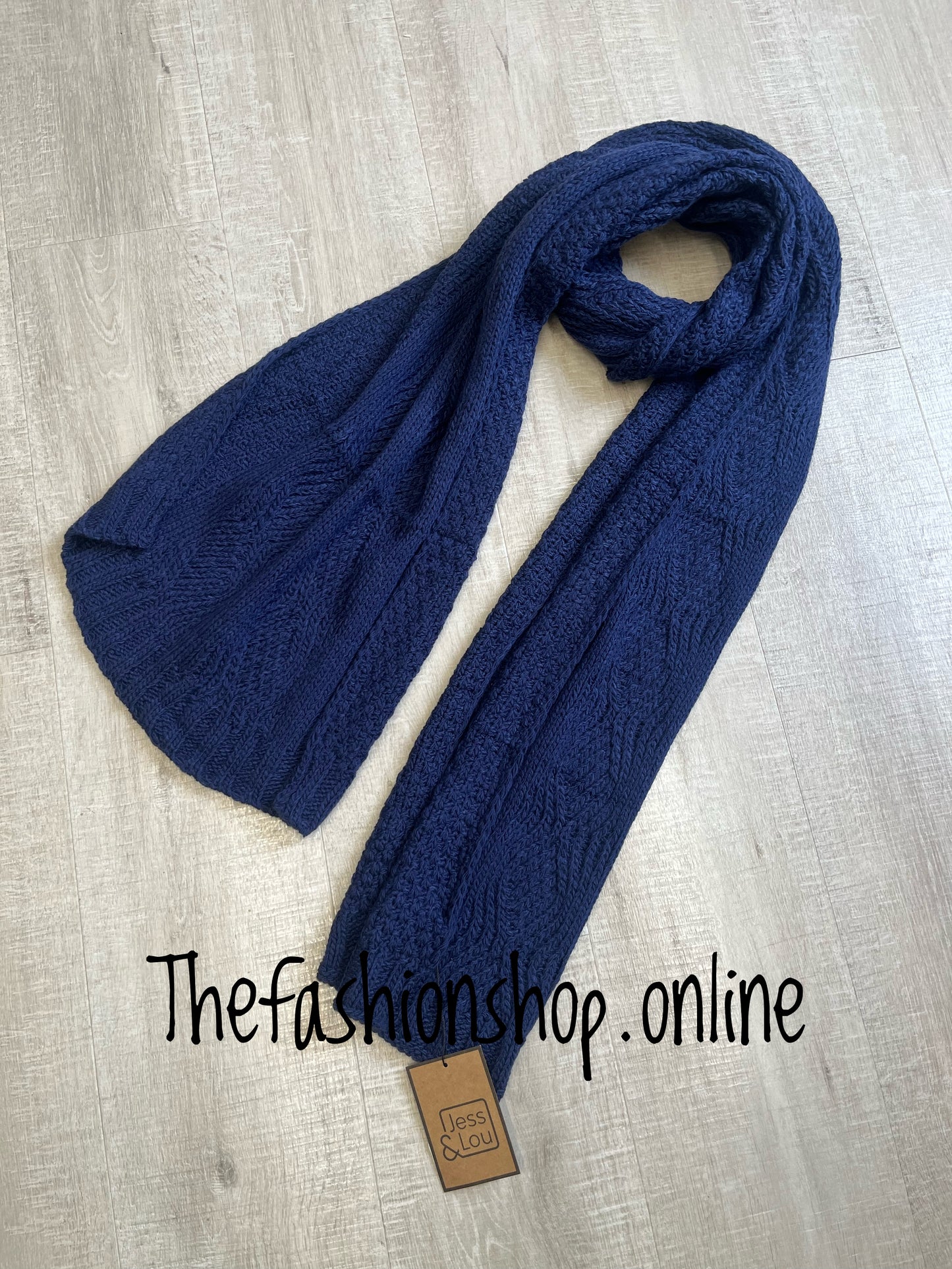 Navy chunky knitted scarf