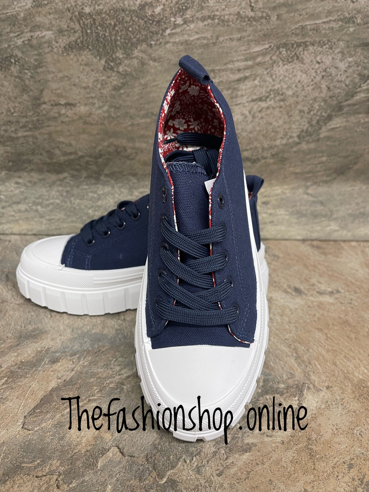 Navy chunky platform sole trainer 4-8