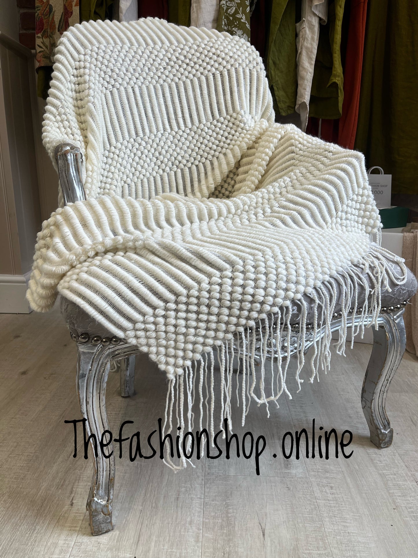 Plaid Knitted Throw in Cream 60x84 inches