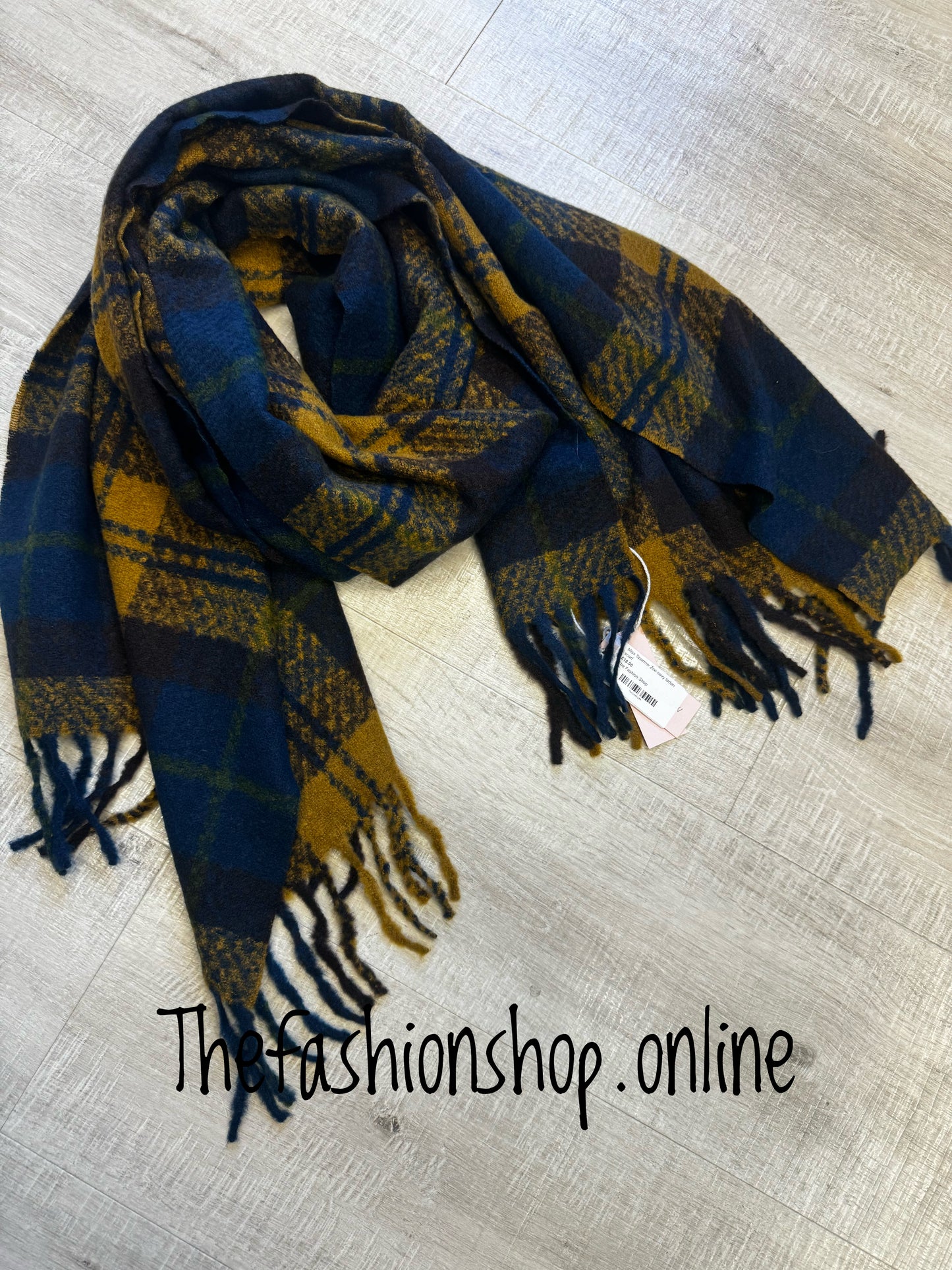 Miss Sparrow Zoe navy tartan scarf