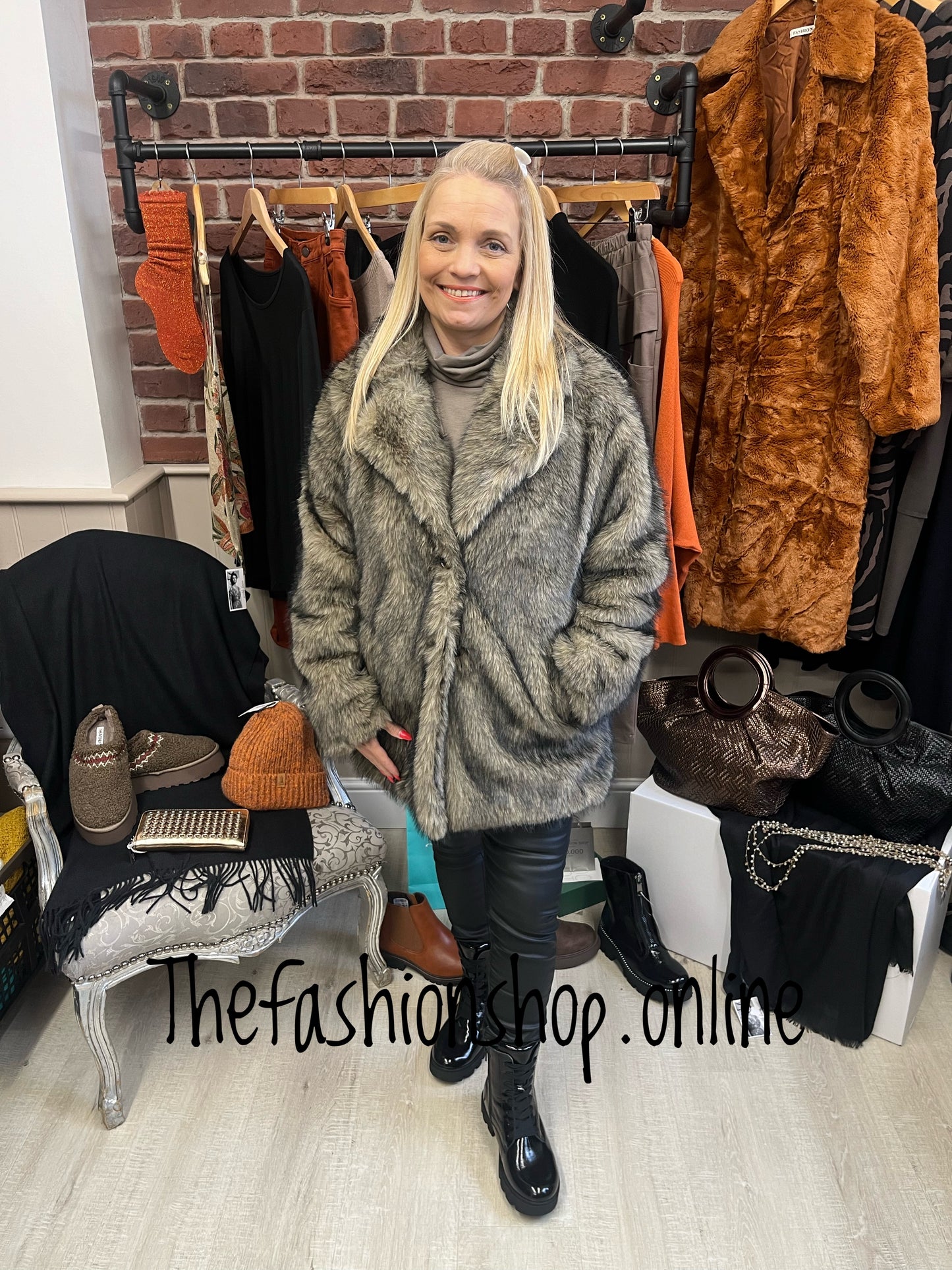 Jess faux fur coat 8-14