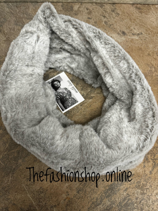 Grey faux fur snood