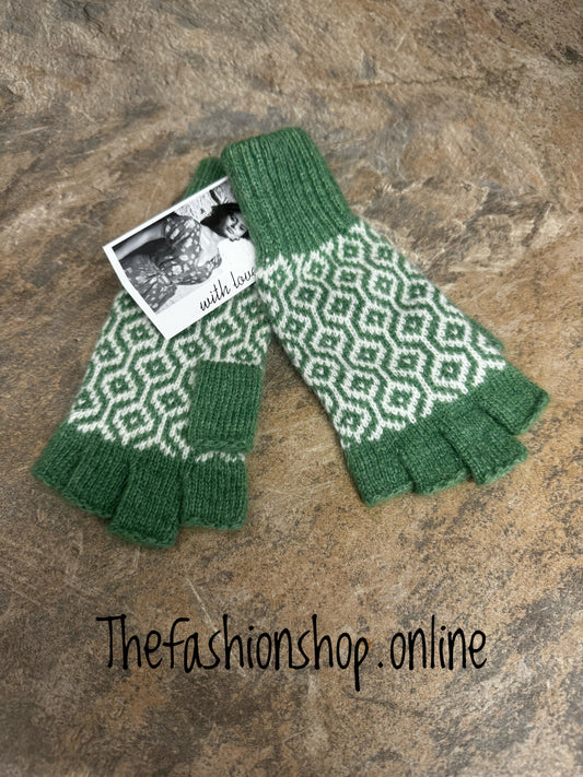 Green honeycomb wool mix fingerless gloves