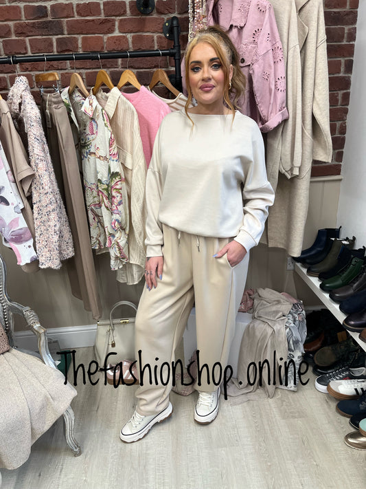 Kirsty beige sweatshirt 8-12