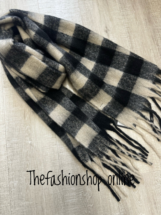 Fluffy grey and black checked scarf