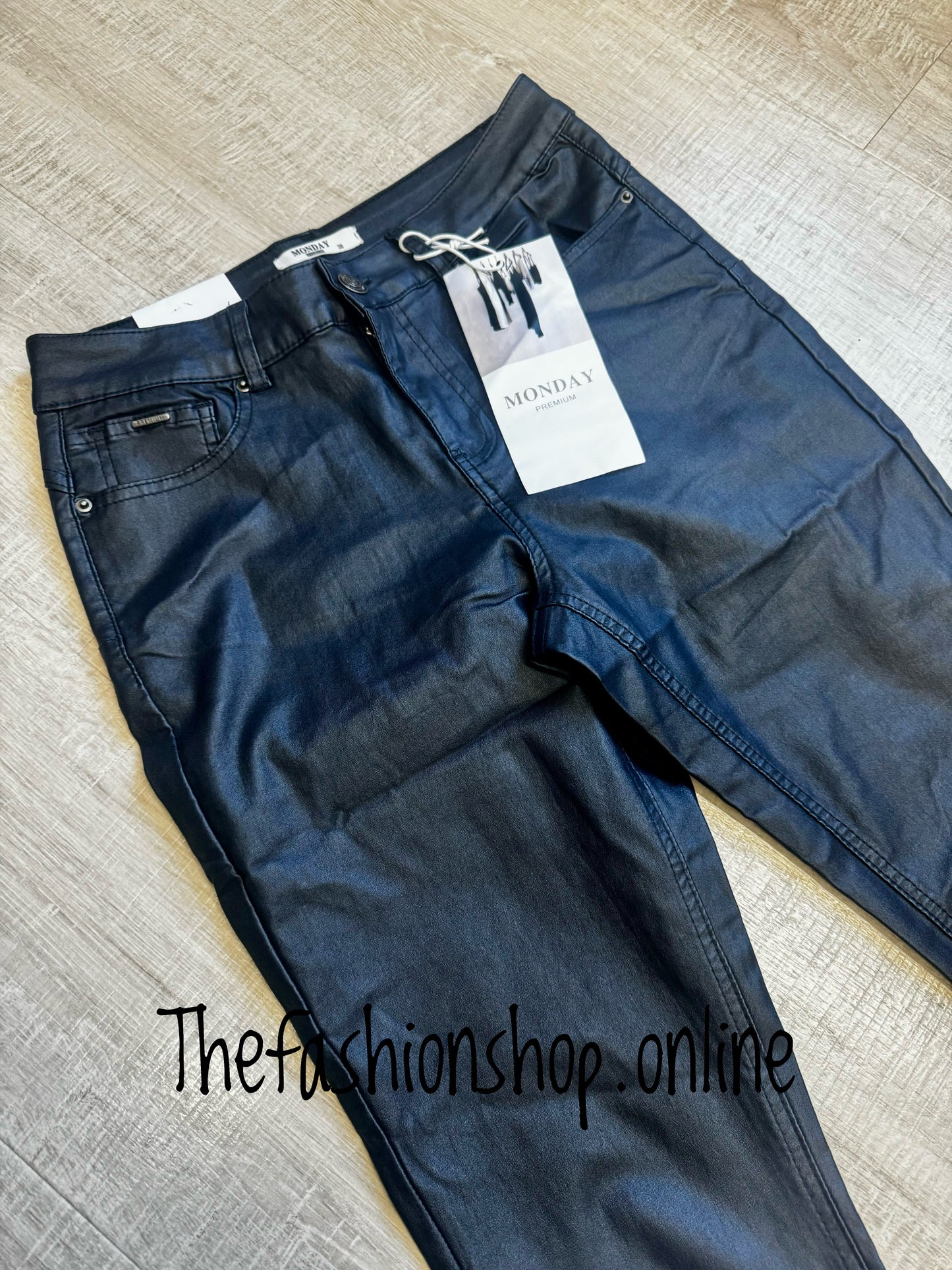 Premium navy leather look ladies fit skinny jeans sizes 10-20