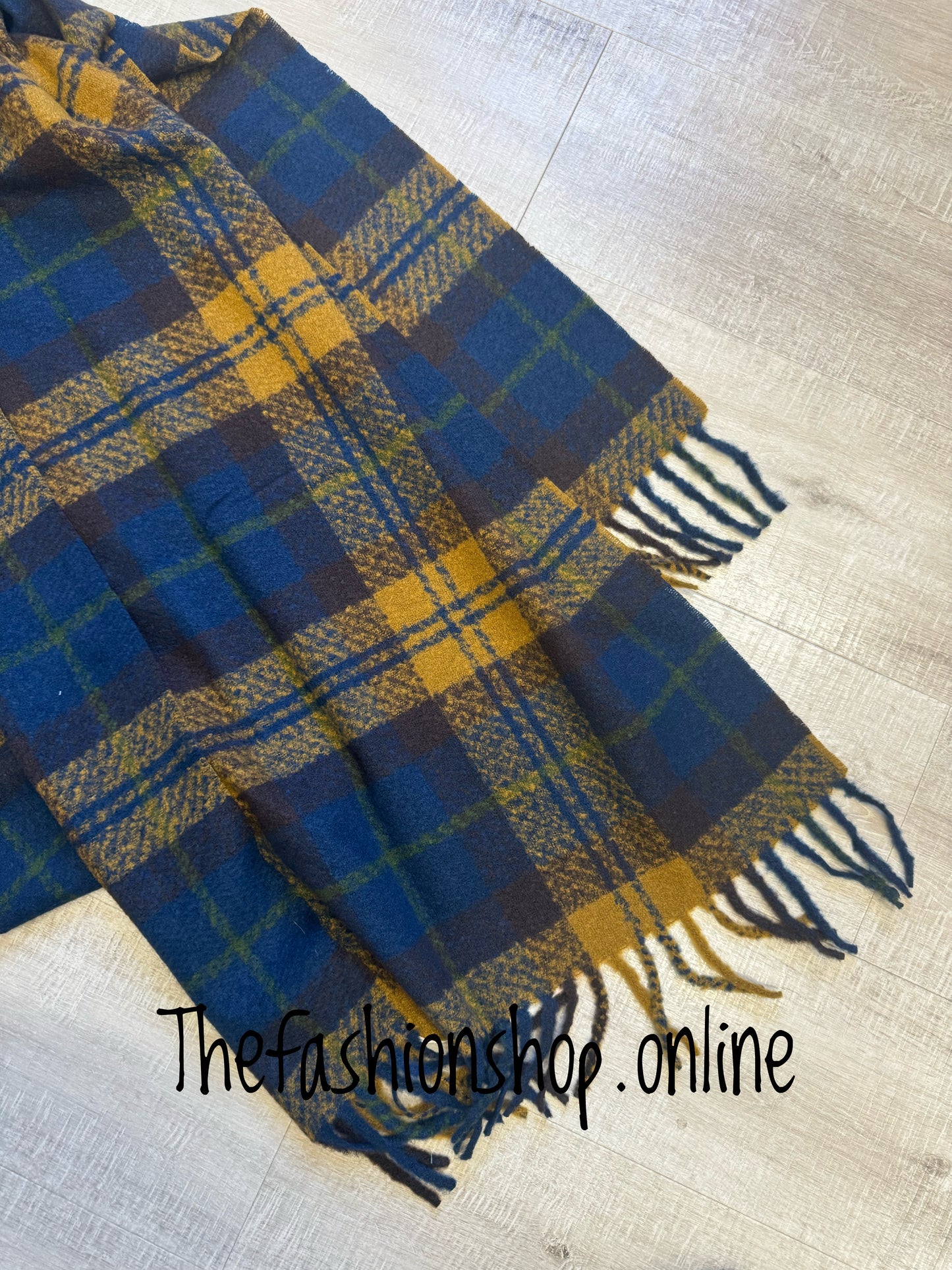 Miss Sparrow Zoe navy tartan scarf