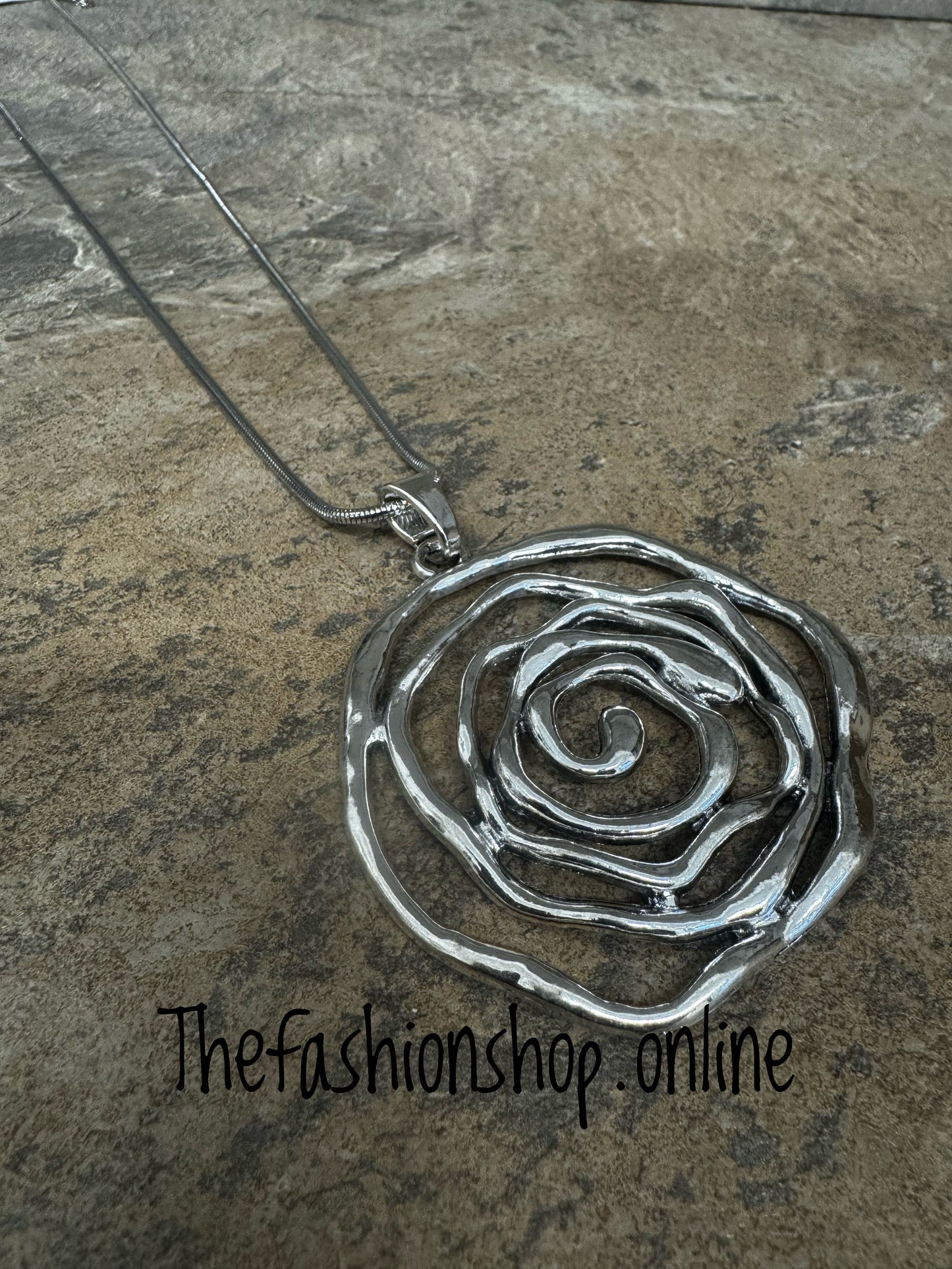 Macintosh Rose Necklace