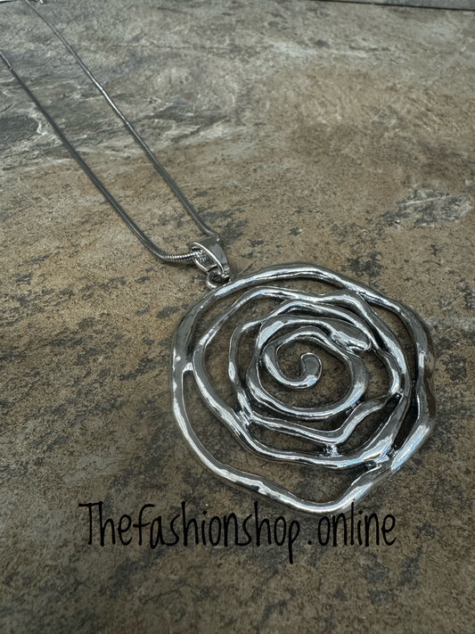 Macintosh Rose Necklace