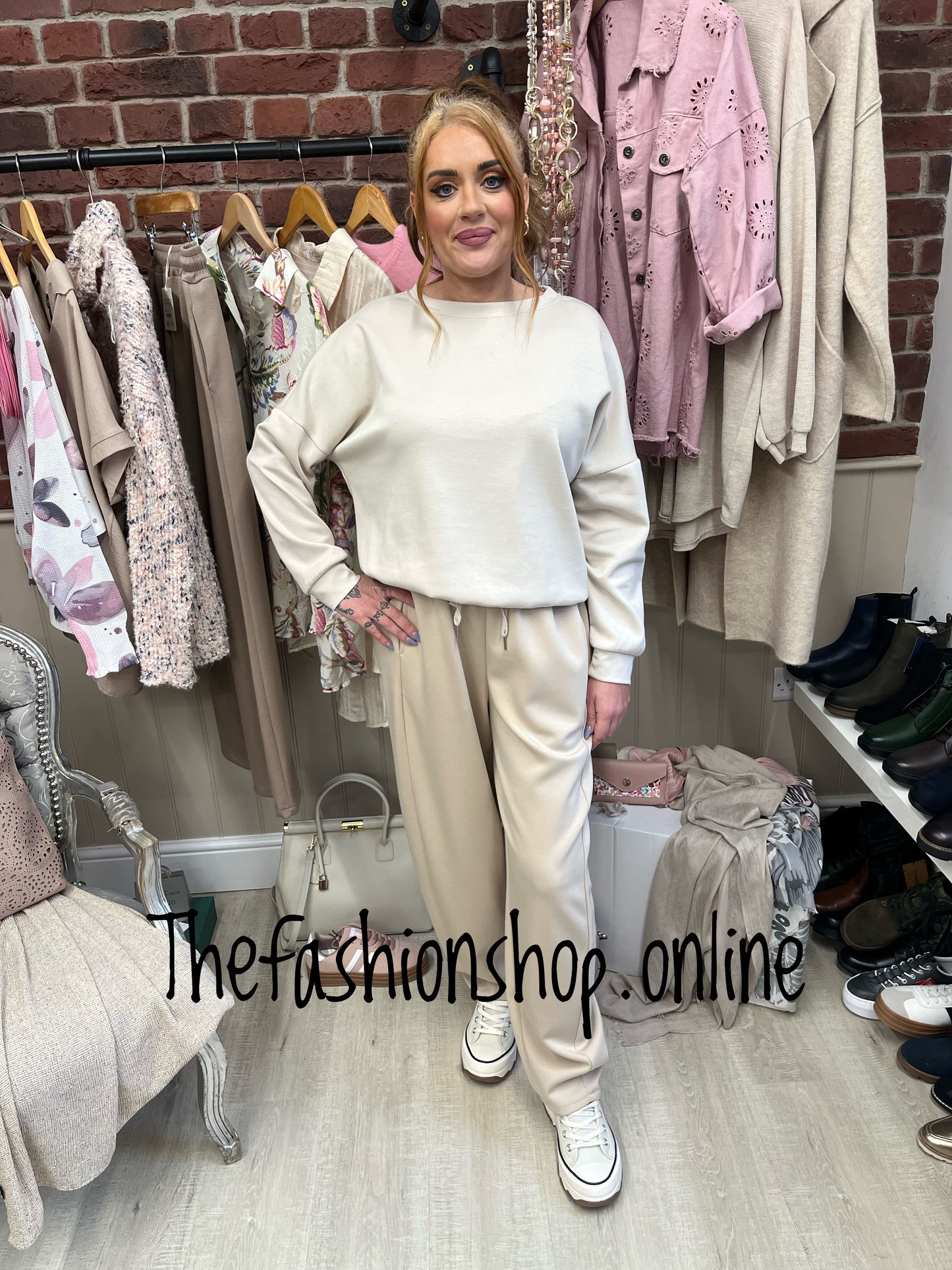 Kirsty beige sweatshirt 8-12