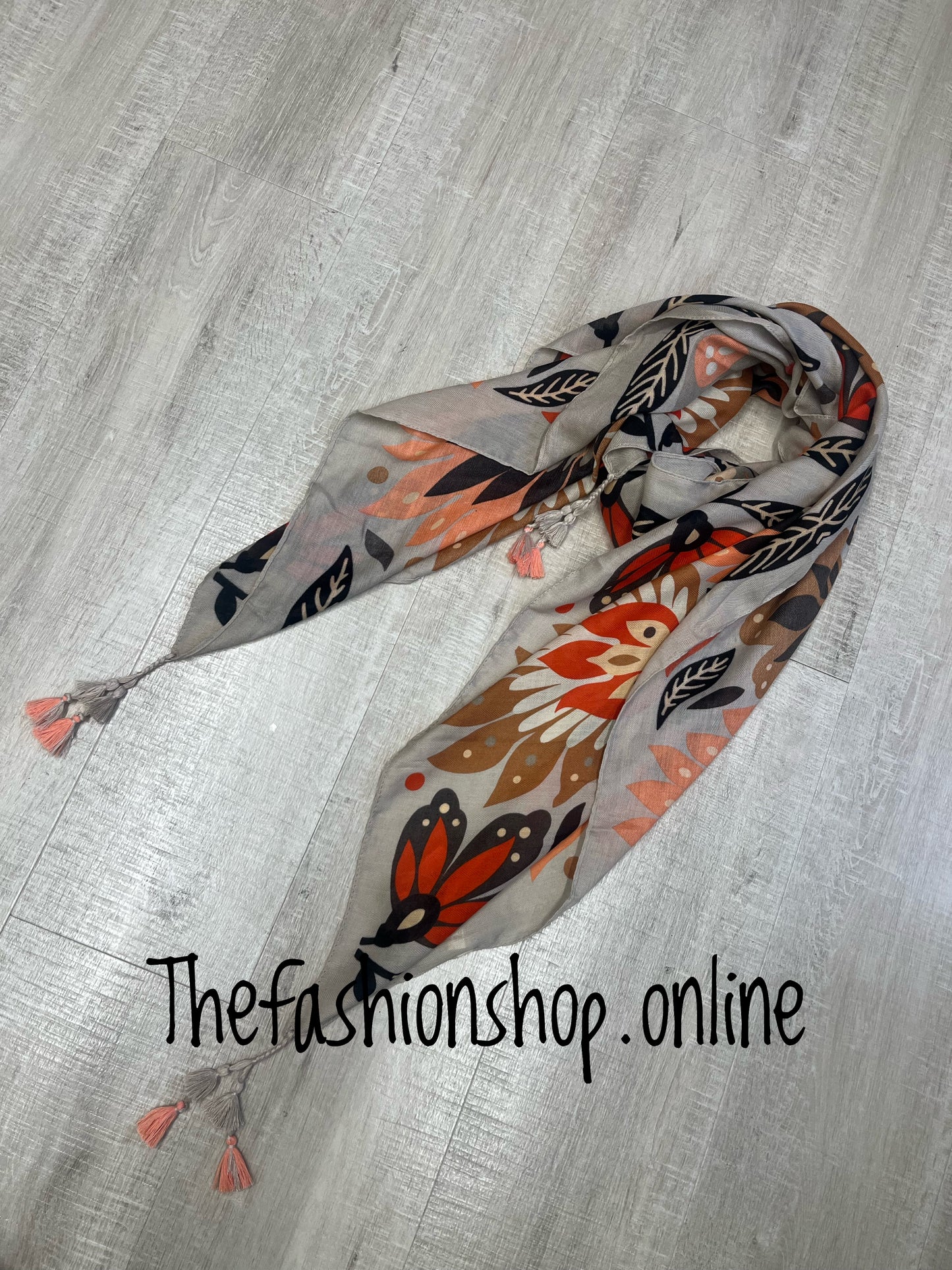 Sarah Tempest retro flowers scarf