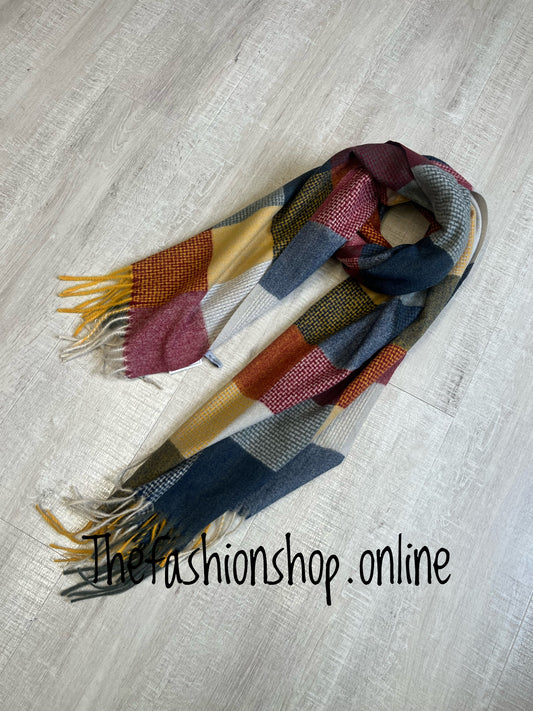 Warm tones tartan tassel scarf