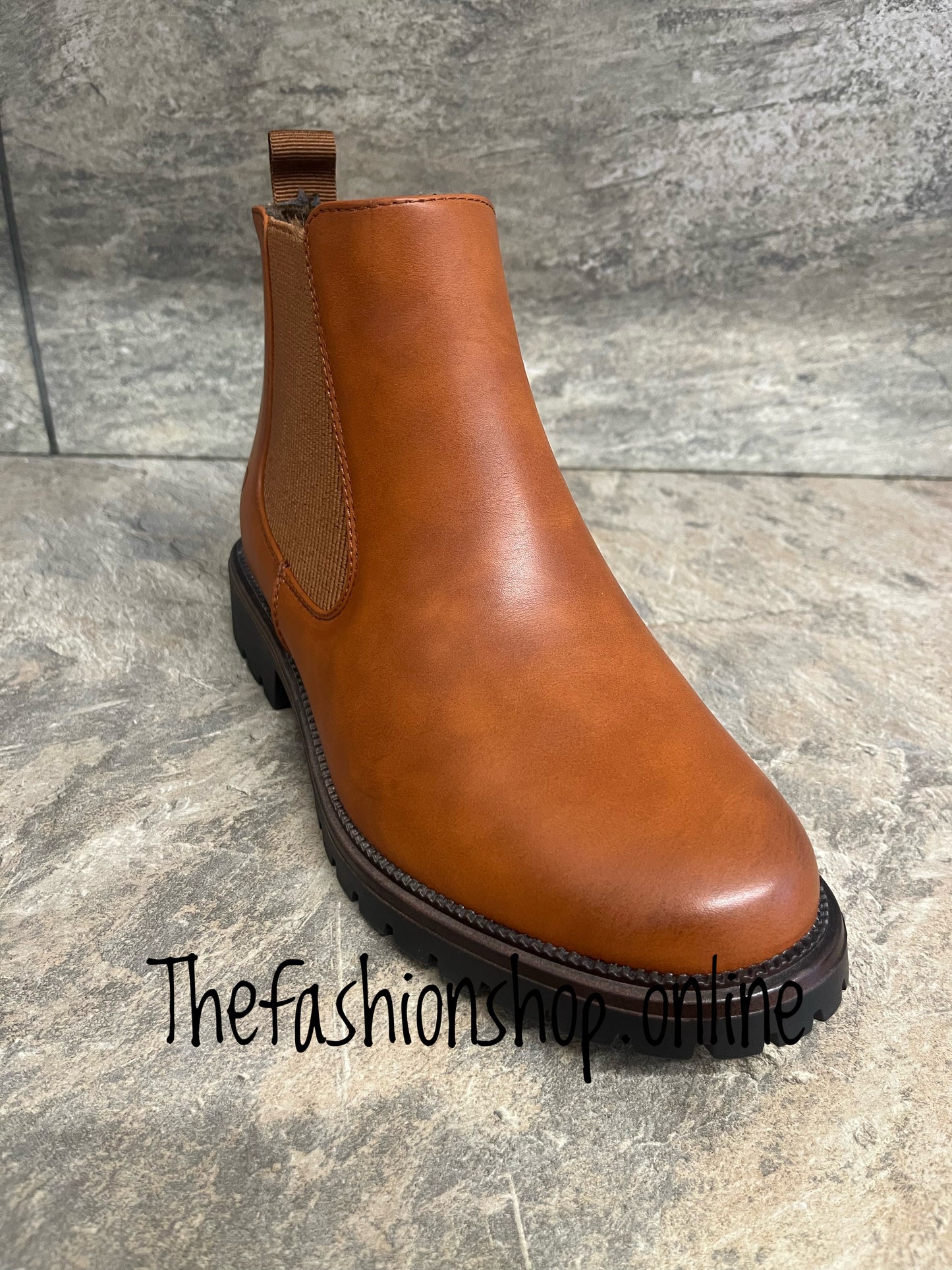 Heavenly Feet tan Angelina/Dawlish Chelsea boots sizes 4-8