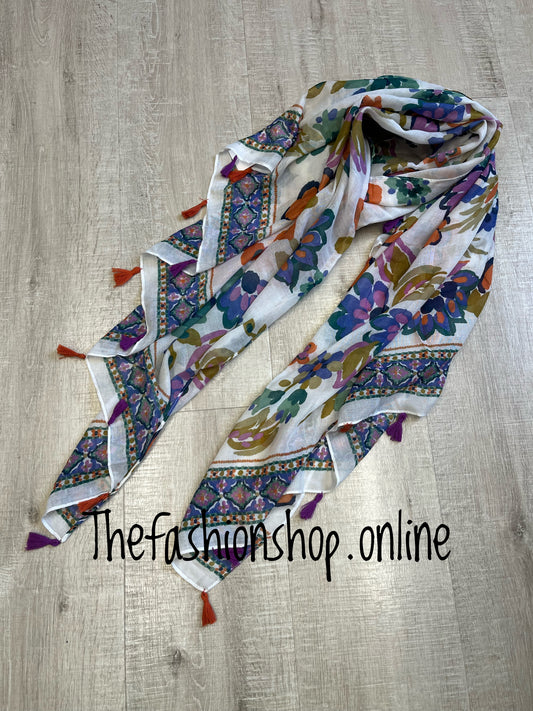 Painted flowers tassel scarf