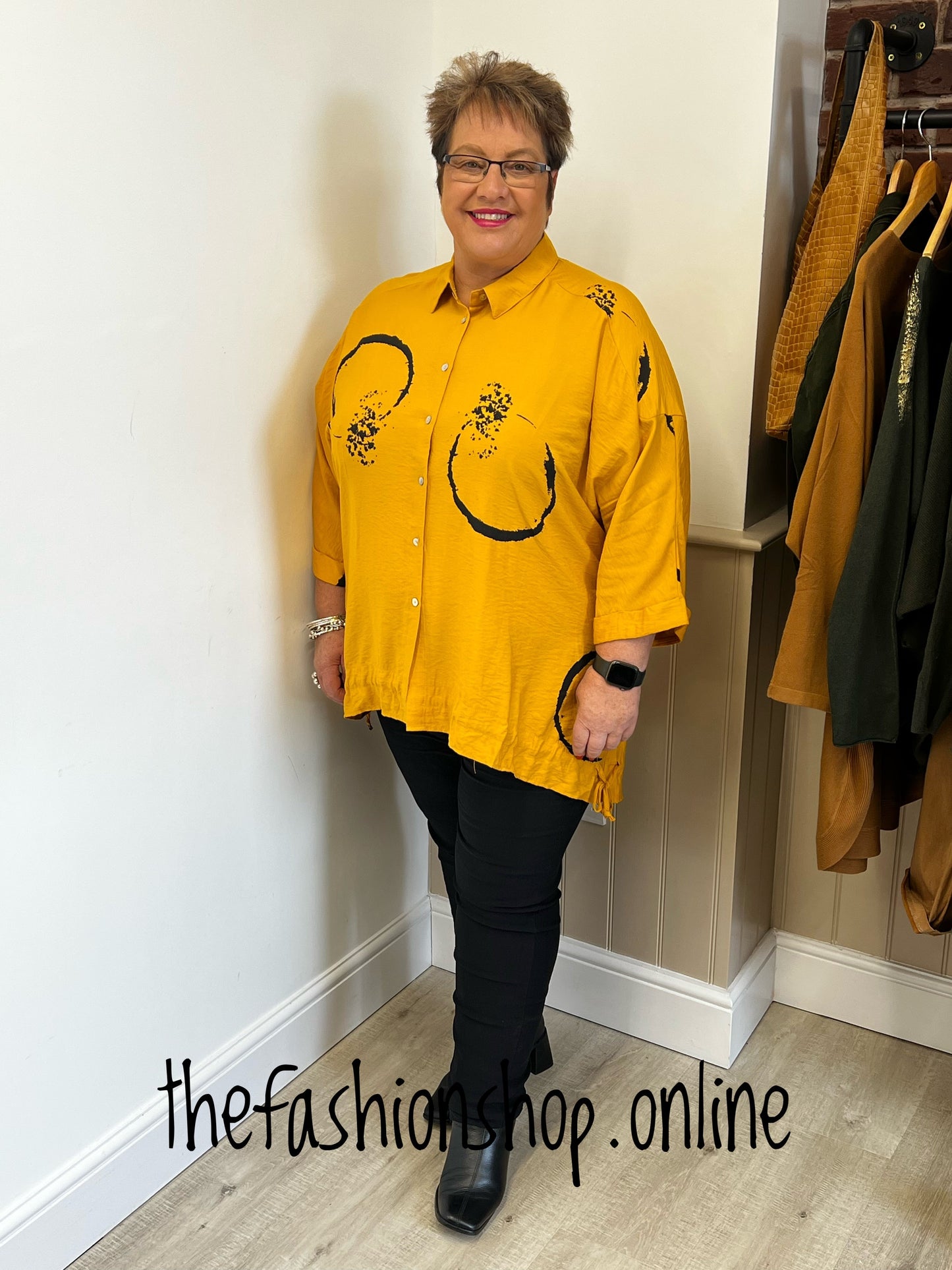 Saloos mustard and black shirt sizes 10-22