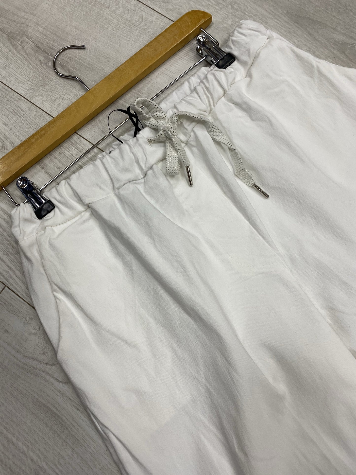 White classic magic trousers (reg) 12-18