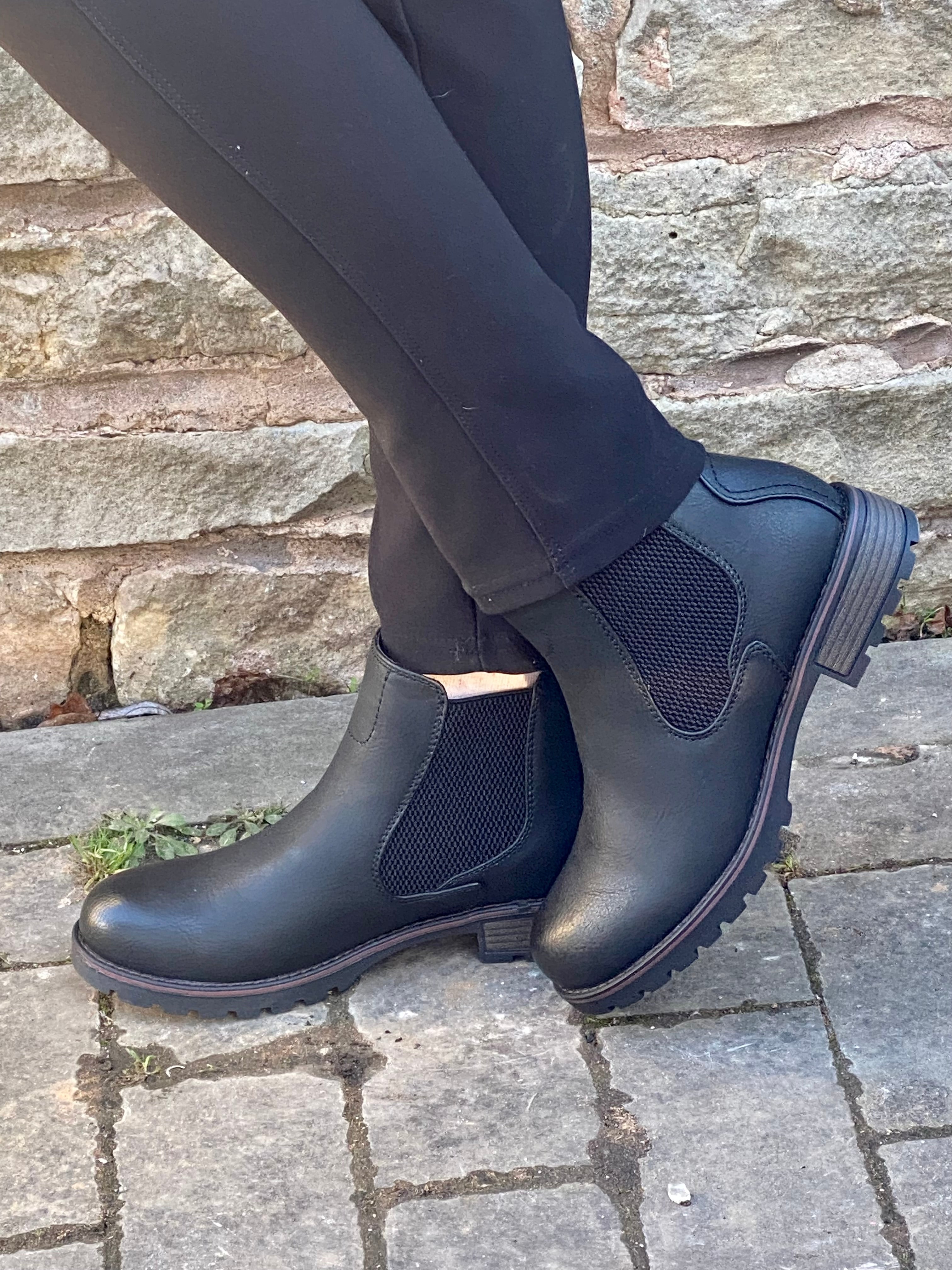 Black Lunar Dawson waterproof Chelsea boot 4 8 The Fashion Shop